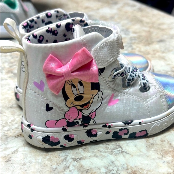 Disney Other - Disney Minnie Mouse Sneakers - White and Pink